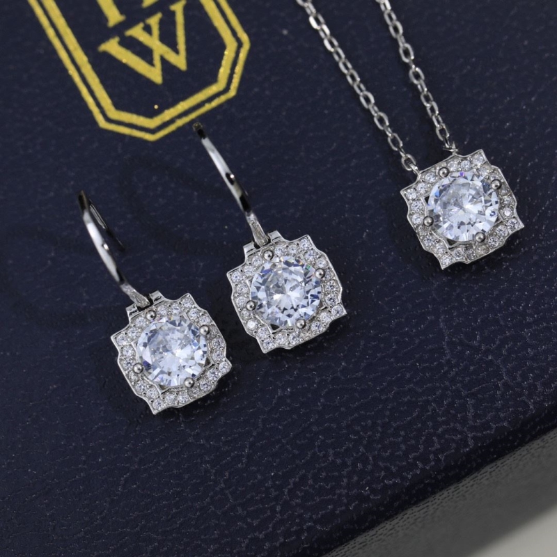 HARRY WINSTON